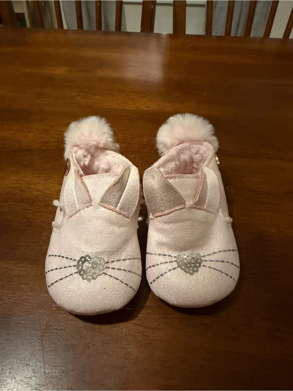 Pink Pom Baby Shoes - Soft Cozy Slip-Ons newborn baby size 1 (0-3 months)